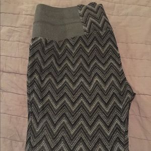 Chevron Velvet patterned Leggings